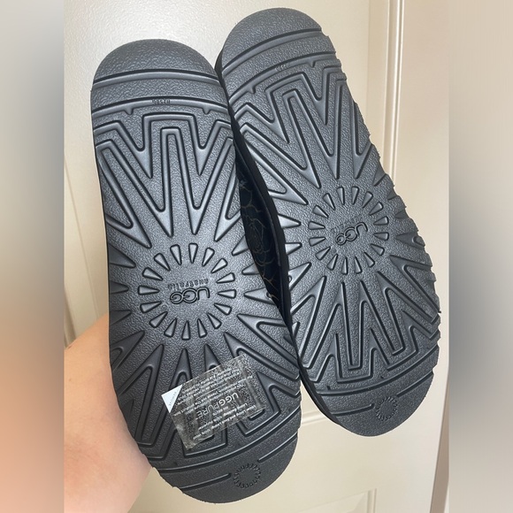 UGG Mini - Picture 11 of 12